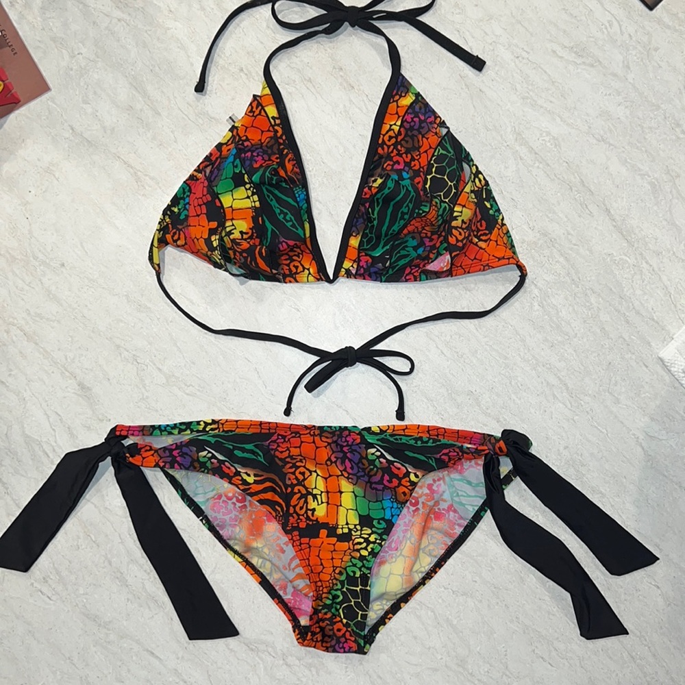 O’Rageous 2-pc. Bathing suit, Juniors, gently used